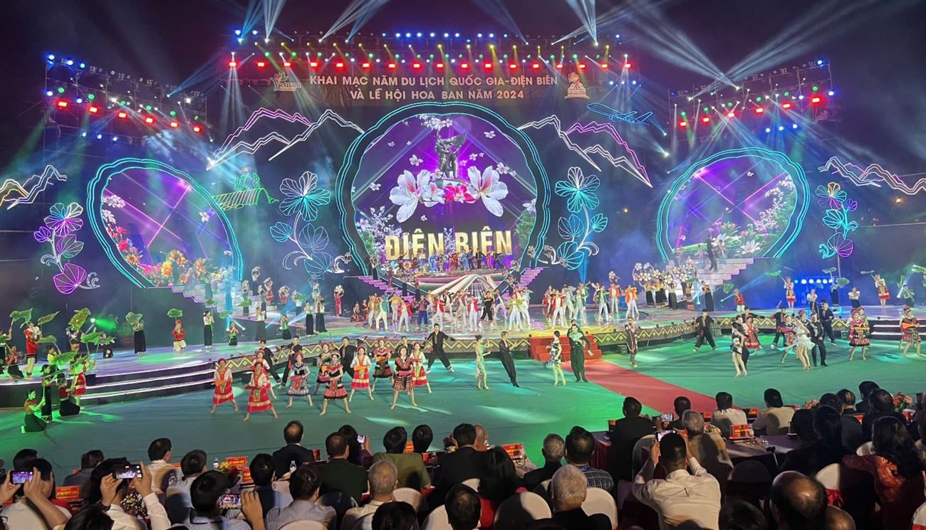 Phát triển văn hóa trong kỷ nguyên vươn mình của dân tộc copy 029243